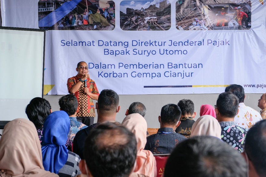 Direktur Jenderal Pajak Suryo Utomo menyampaiakan arahan dan empati kepada pegawai KPP Pratama Cianjur