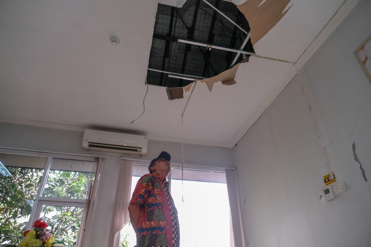 Direktur Jenderal Pajak Suryo Utomo meninjau kondisi bangunan KPP Pratama Cianjur