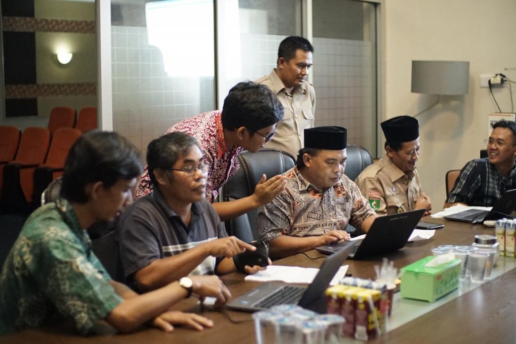Suasana Kegiatan Pengisian SPT Anggota DPRD melalui e-Form 1