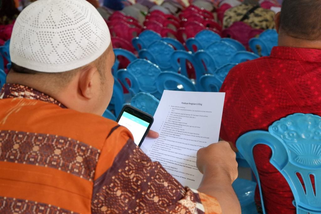 Peserta mempelajari kiat melaporkan SPT secara e-Filing