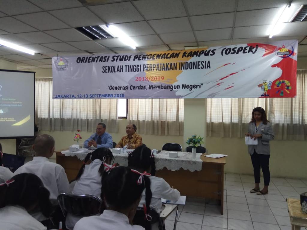 Ketua STPI membuka acara “Orientasi Studi Pengenalan Kampus”