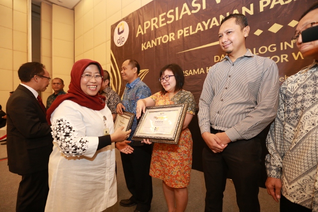 Pemberian Penghargaan Kepada Wajib Pajak Besar