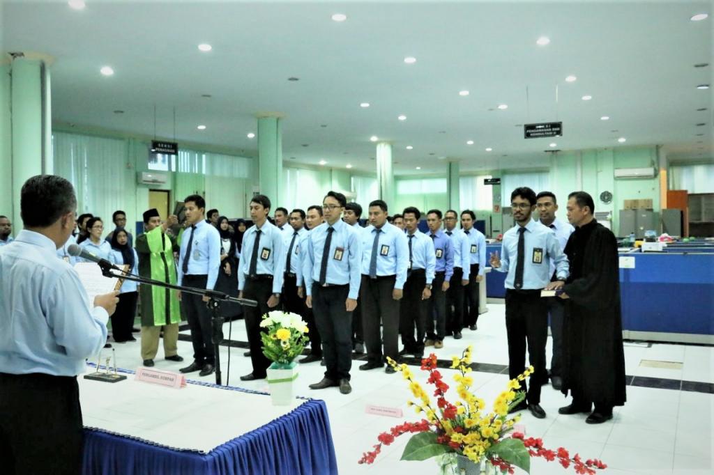 Suasana saat pengabilan sumpah jabatan ASN