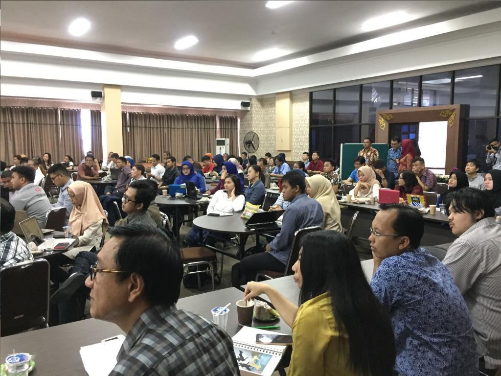 Tingginya antusiasme wajib pajak potensial sehingga panitia harus menyediakan tambahan kursi