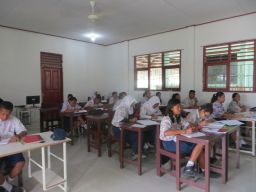 Suasana jelang acara Tax Goes to School di SMP Negeri 03 Kaimana