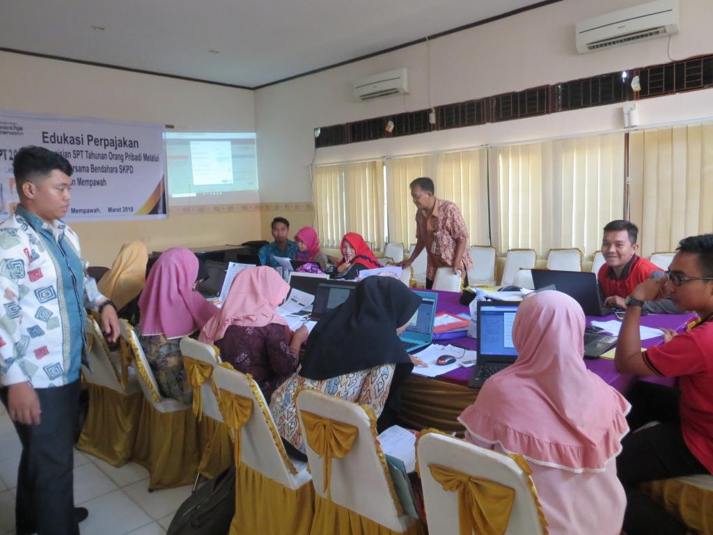 Training of Trainer (ToT) kepada bendahara SDN