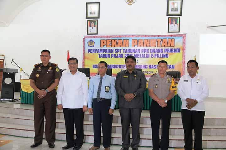 Foto bersama Plt.Kepala KPP Balige, Wabup Humbahas, Kajari dan Ketua DPRD Humbahas