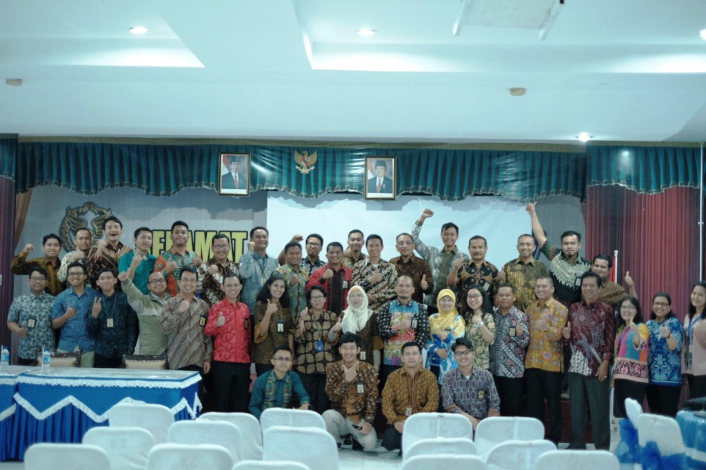 Foto bersama dalam menggapai sinergitas