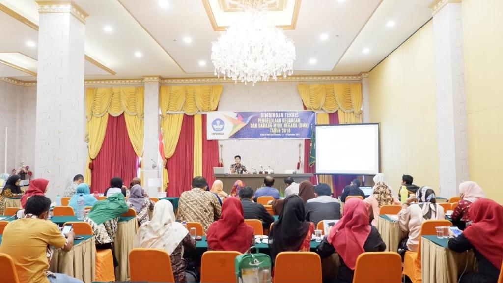 Suasana aula dari para peserta saat penyampaian materI