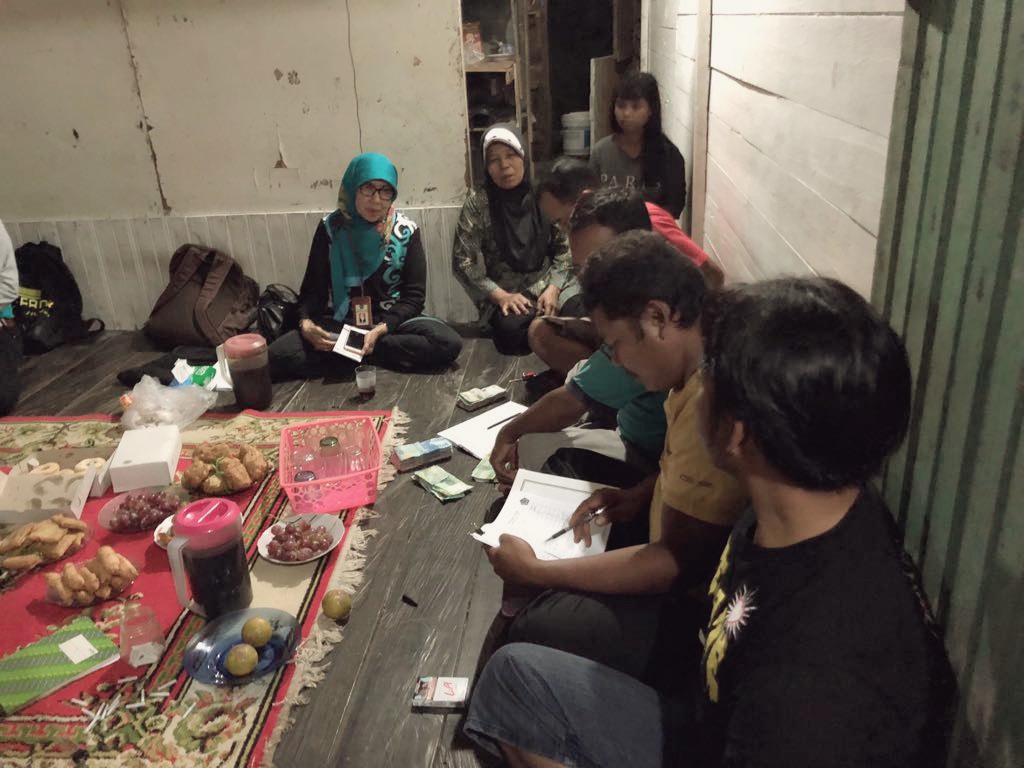 Arisan Para Pedagang Pasar Petung