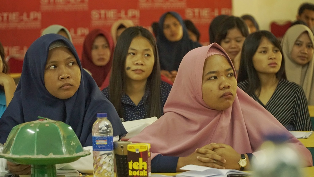 Wujud Antusiasme Peserta Seminar Akuntansi