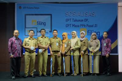 Peserta yang aktif yang mendapatkan souvenir