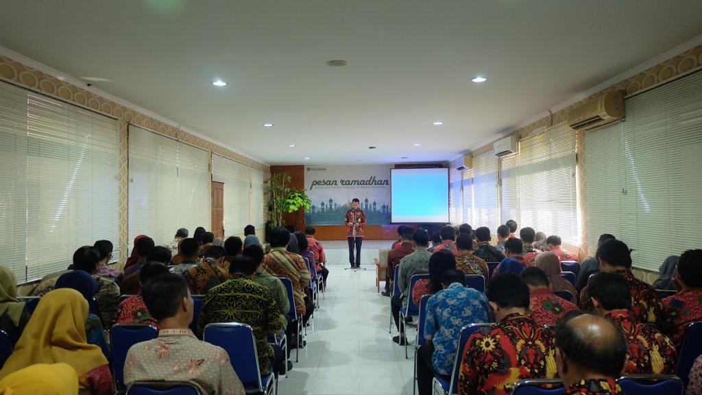 Pegawai KPP Pratama Palu ikuti acara pisah sambut