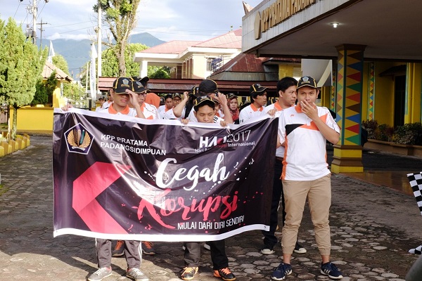 Peringatan HAKI 2017 oleh pegawai KPP Pratama Padang Sidempuan