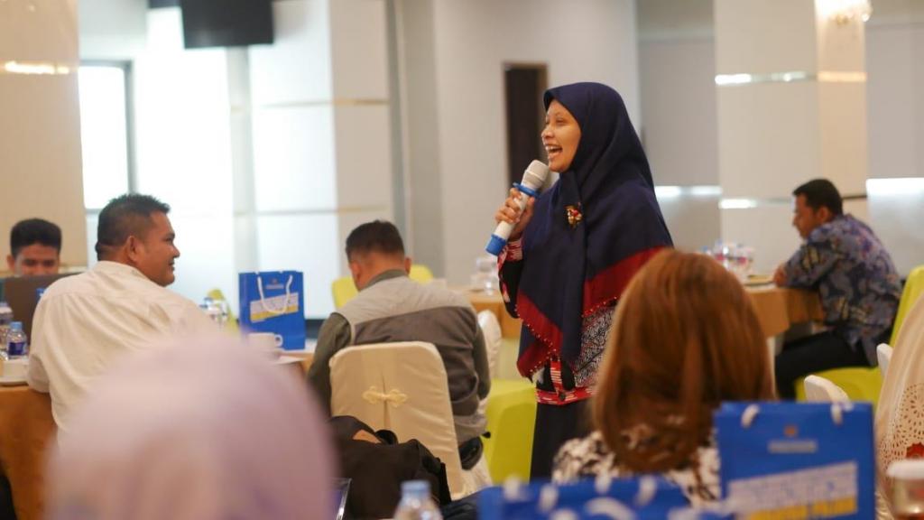 Penjelasan mengenai aplikasi Akuntansi UKM oleh Khusnaini.