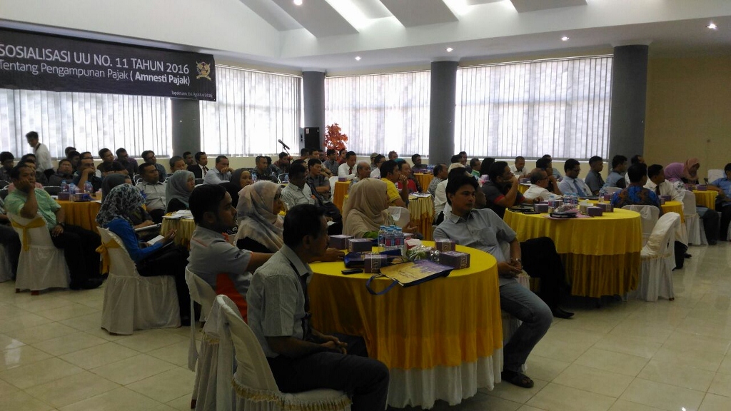 Wajib Pajak yang hadir mengikuti Sosialisasi Amnesti Pajak