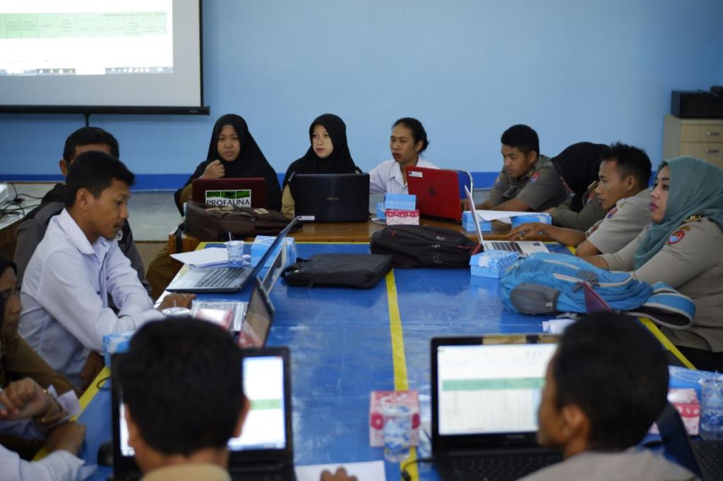 Antusiasme peserta dalam praktek pembuatan 1721 A2 (2)