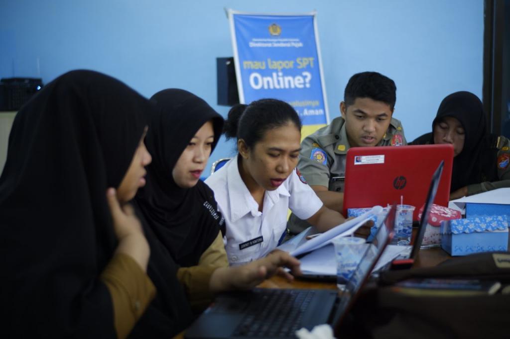 Antusiasme peserta dalam praktek pembuatan 1721 A2 (1)