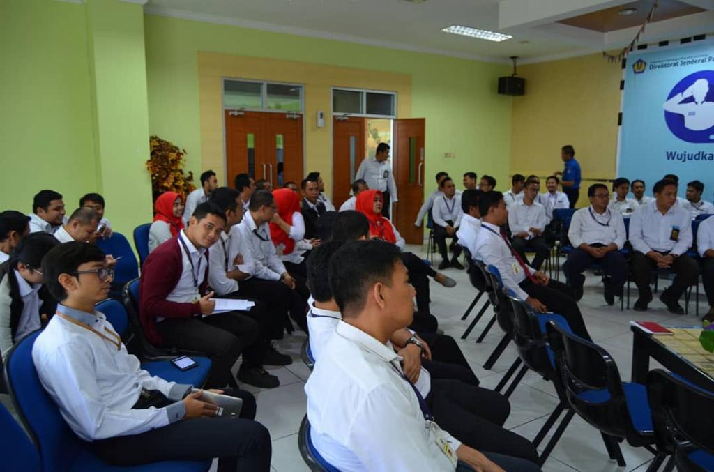 Suasana Aula KPP Pratama Watampone pada saat sosialisasi