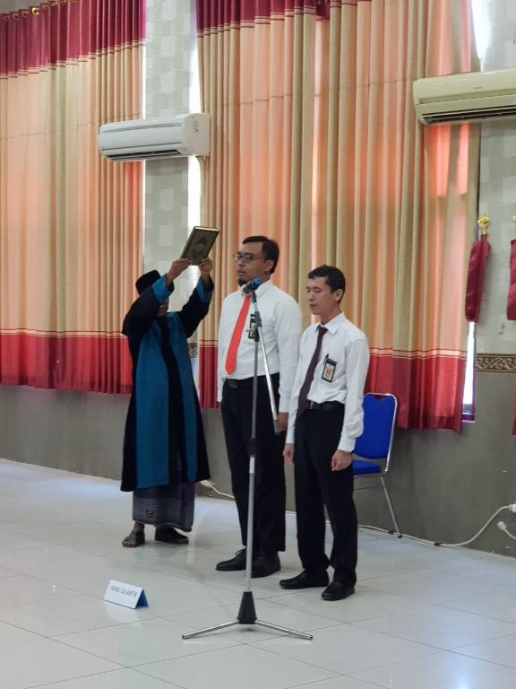 Pegawai yang Diangkat dan Disumpah menjadi Juru Sita