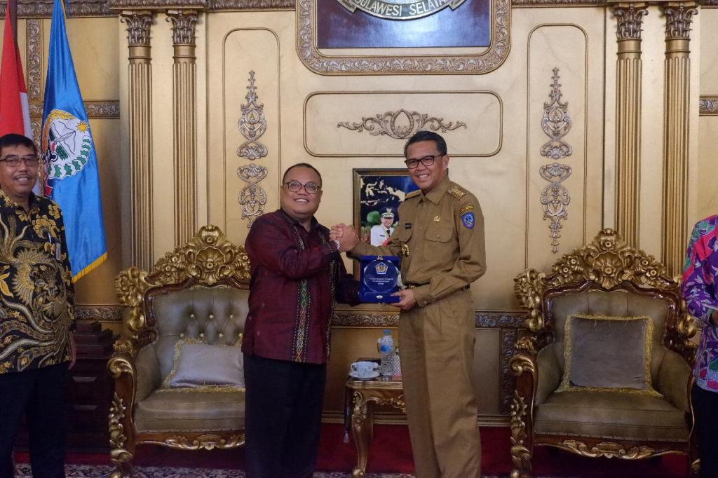 Suasana Kunjungan Perwakilan Kemenkeu ke Gubernur Sulsel