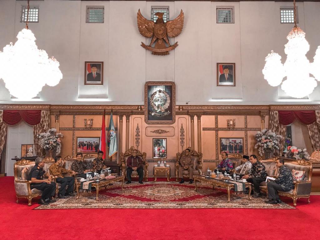 Suasana Kunjungan Perwakilan Kemenkeu ke Gubernur Sulsel