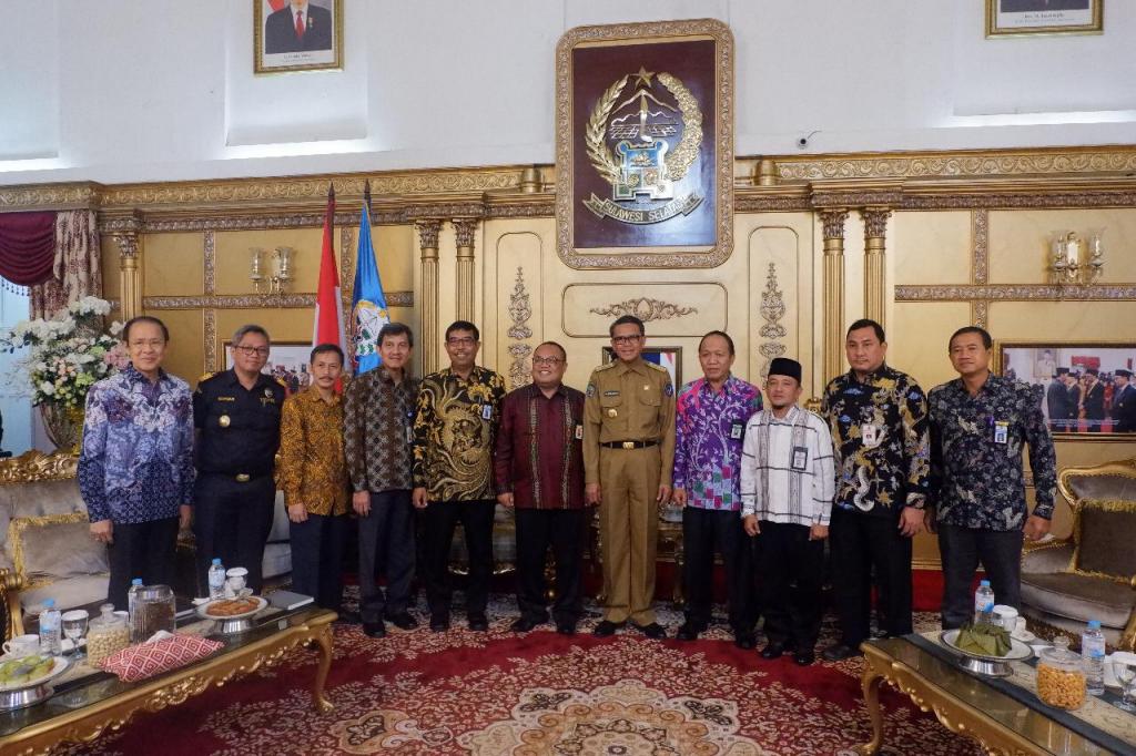 Suasana Kunjungan Perwakilan Kemenkeu ke Gubernur Sulsel