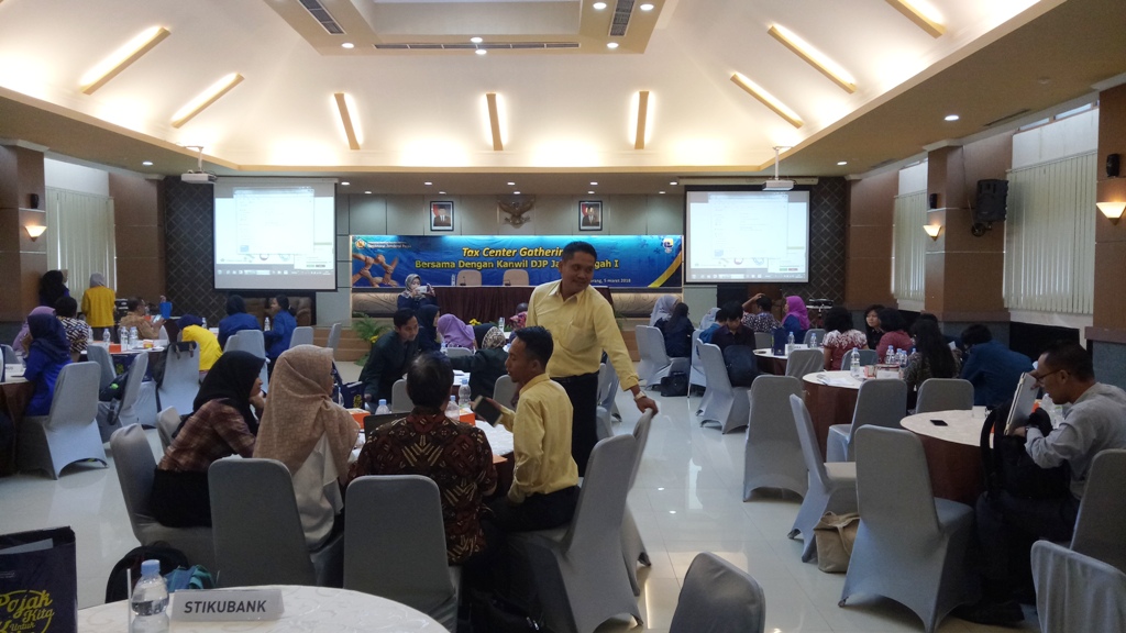 14 Tax Center dari berbagai Universitas menghadiri acara.