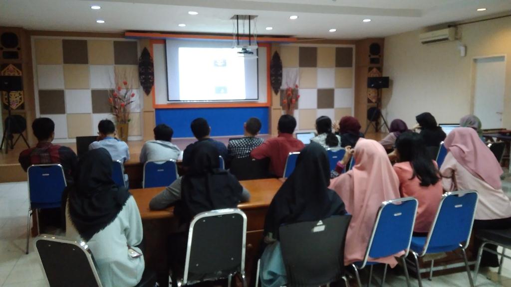 Suasana Kelas Pajak di Aula KPP Pratama Tenggarong.