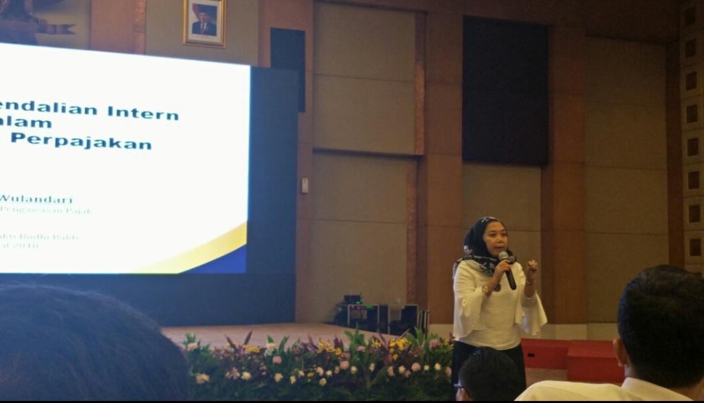 Staf Ahli Pengawasan Pajak Puspita Wulandari Memberikan Semangat Pengendalian Intern Dalam Reformasi Perpajakan