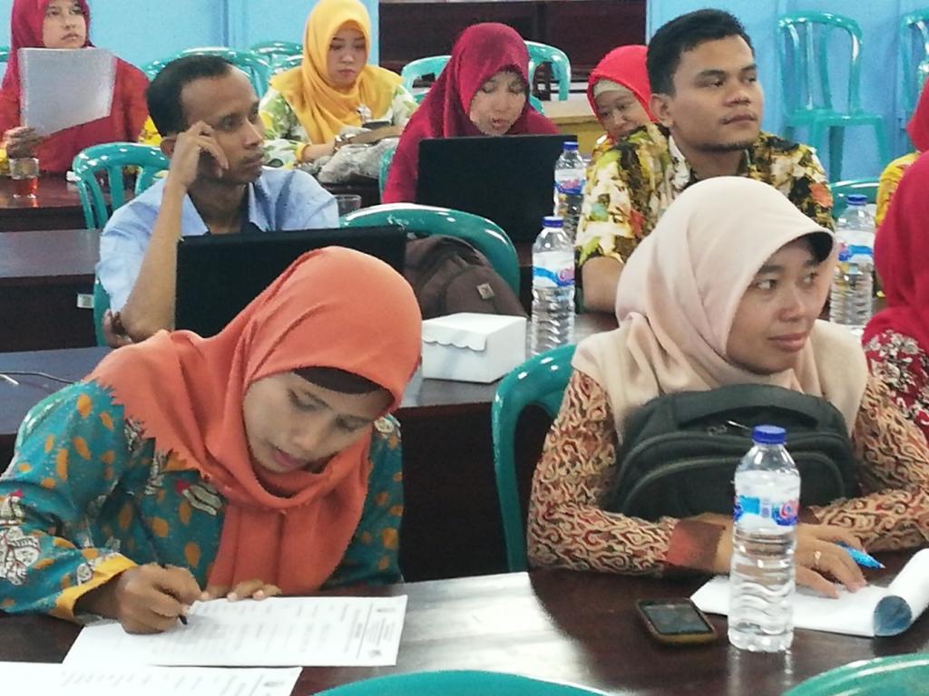 Acara dilaksanakan di Aula SMKN 1 Bojonegoro pada hari Selasa 8 Mei 2018