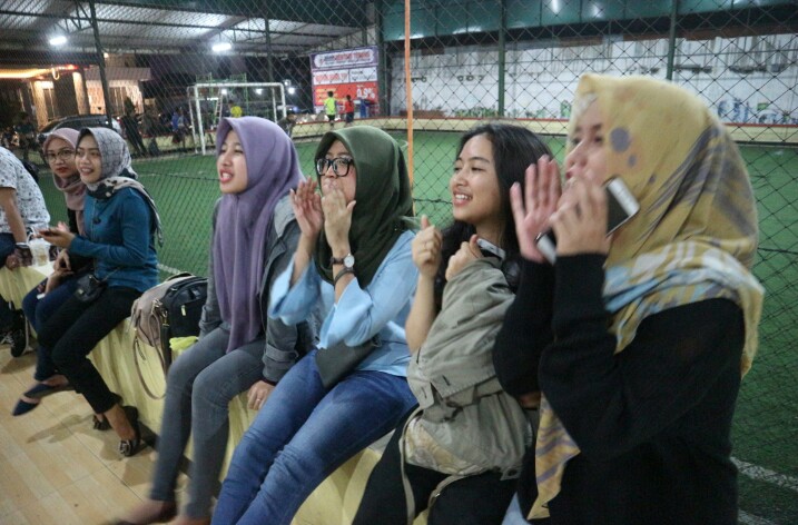 Tidak Lupa Yel-yel yang Diberikan dari Masing-Masing Tim Suporter.