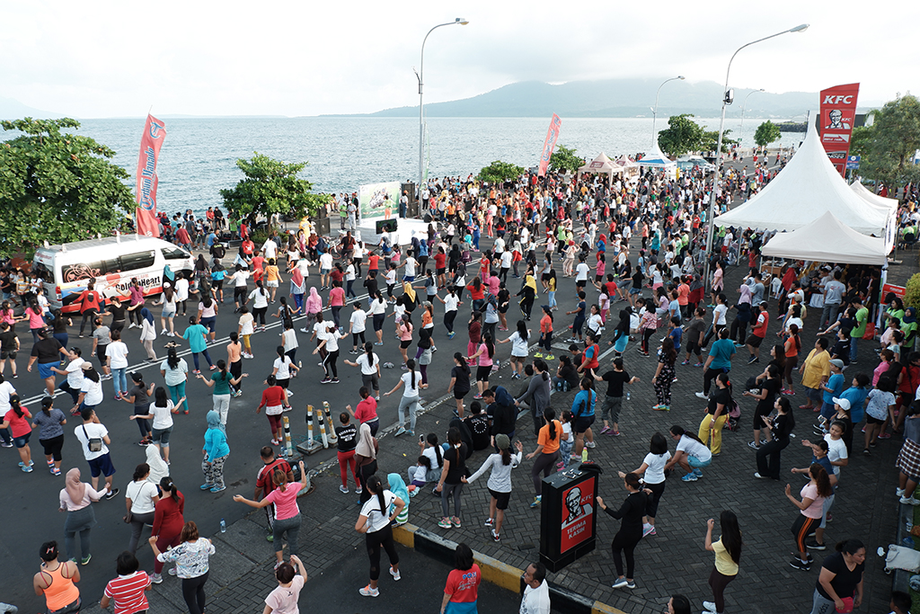 Senam Aero-zumba mengawali Spectaxcular 2018