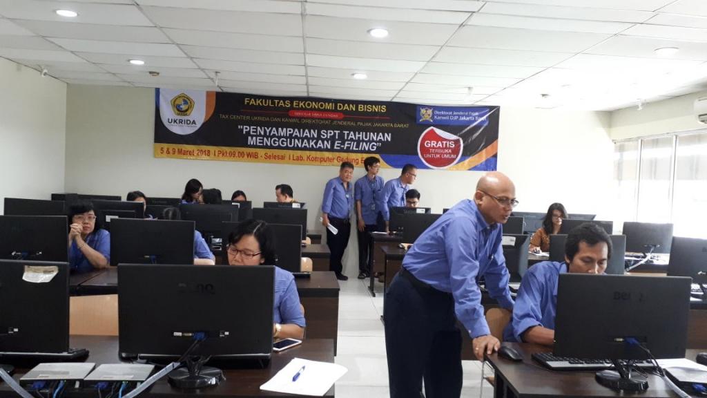 Kanwill DJP Jakarta Barat pandu pengisian SPT via e-Filing di Kampus UKRIDA