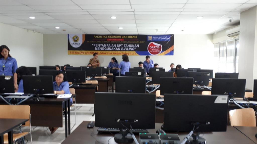 Kanwill DJP Jakarta Barat pandu pengisian SPT via e-Filing di Kampus UKRIDA