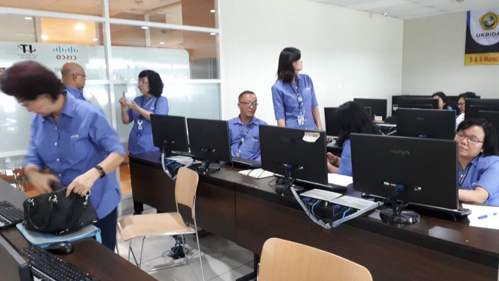 Kanwill DJP Jakarta Barat pandu pengisian SPT via e-Filing di Kampus UKRIDA