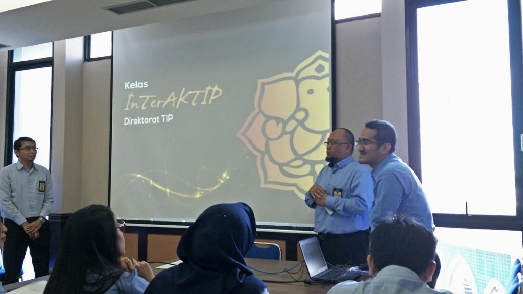 Kepala Seksi Bimbingan Sistem Dadi Gunadi membuka acara Kelas InTerAKTIP
