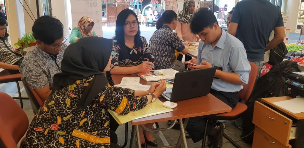 Petugas Pajak Menuntun Pengisian E-Filing (3)