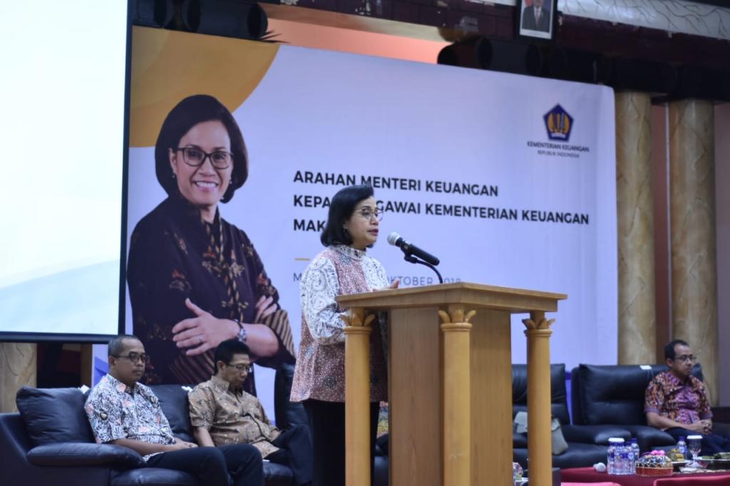 Sri Mulyani menyampaikan sambutan