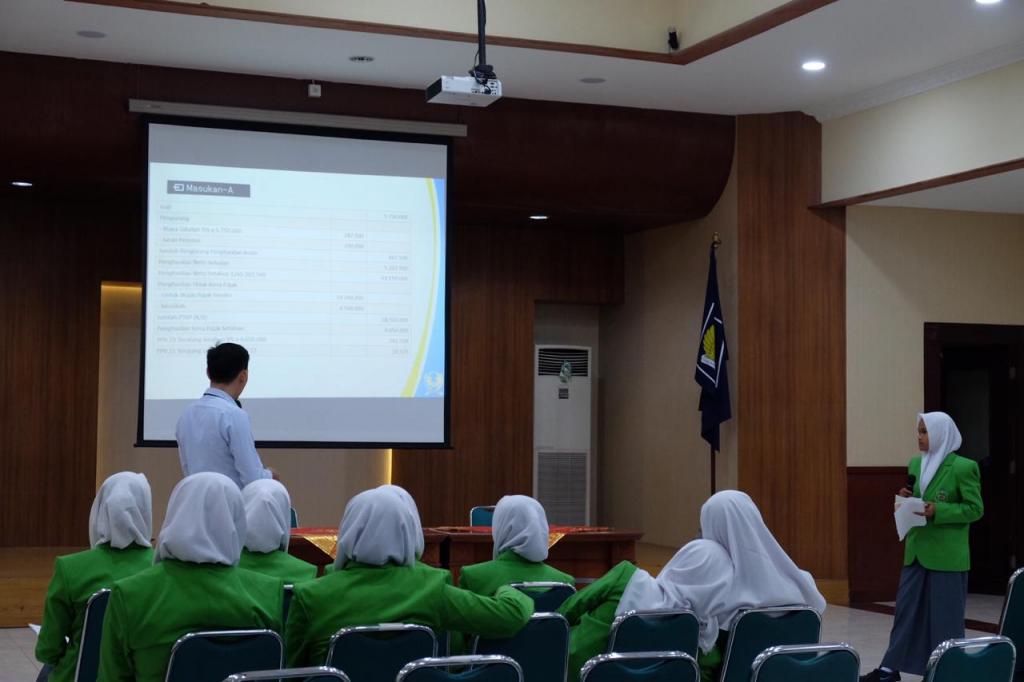 Diskusi dengan siswa SMK 1 Kalibawang tentang perhitungan PPh Pasak 21