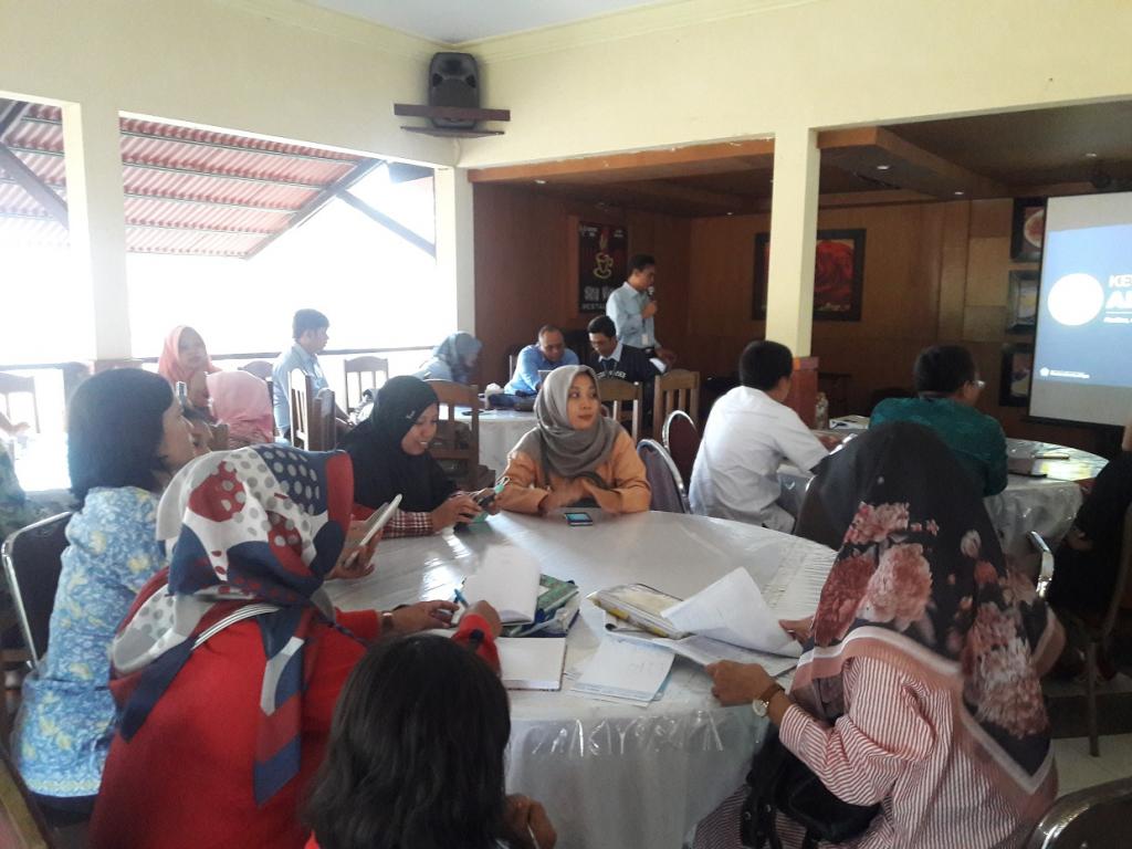 KP2KP Pacitan Adakan Sosialisasi Perpajakan Apoteker di Sea View, Pacitan (Rabu, 6/6)