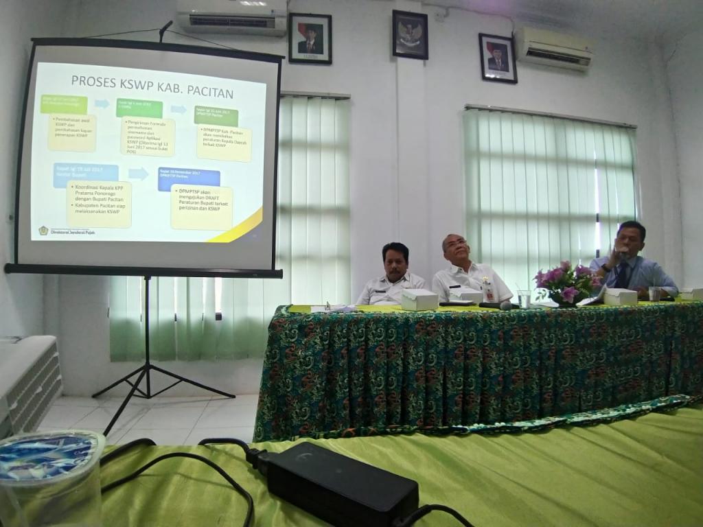 KPP Pratama Ponorogo Adakan Sosialisasi KSWP Kab. Pacitan DPTMPTSP (Rabu,1/8