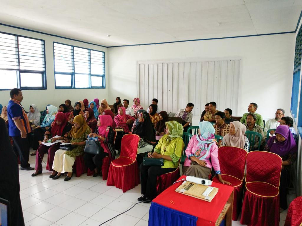Suasana Sosialisasi di SMPN 5 Pasarwajo