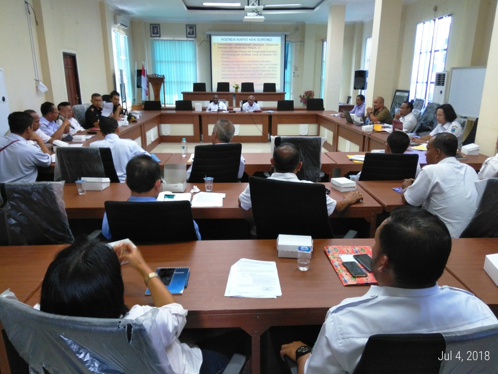 Suasana rapat pembahasan Kawasan Ekonomi Khusus Sorong