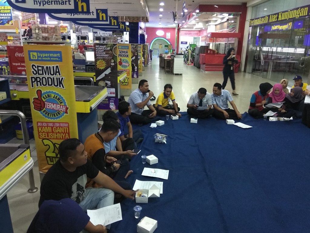 Sesi diskusi dan sharing tak kalah menariknya ditambah dengan pertanyaan yang bertubi-tubi seputar e-Filing