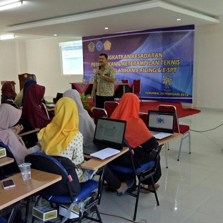 Antusiasme Mahasiswa STIE Putra Bangsa ikuti Edukasi e-filing