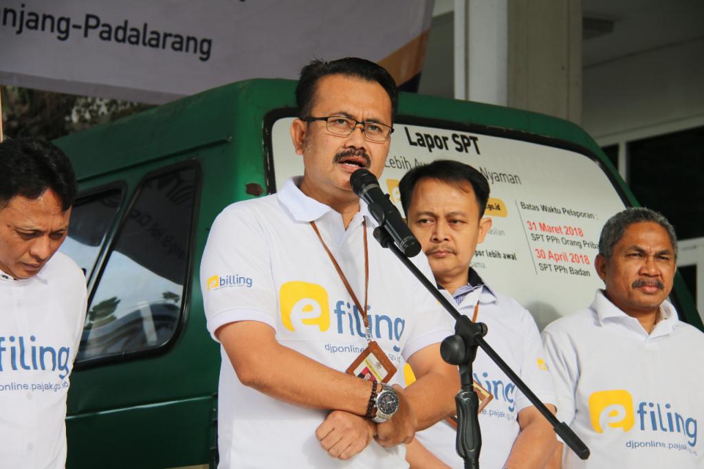 Kepala KPP Pratama Cimahi, Sugiri Tejanagara memberikan sambutan