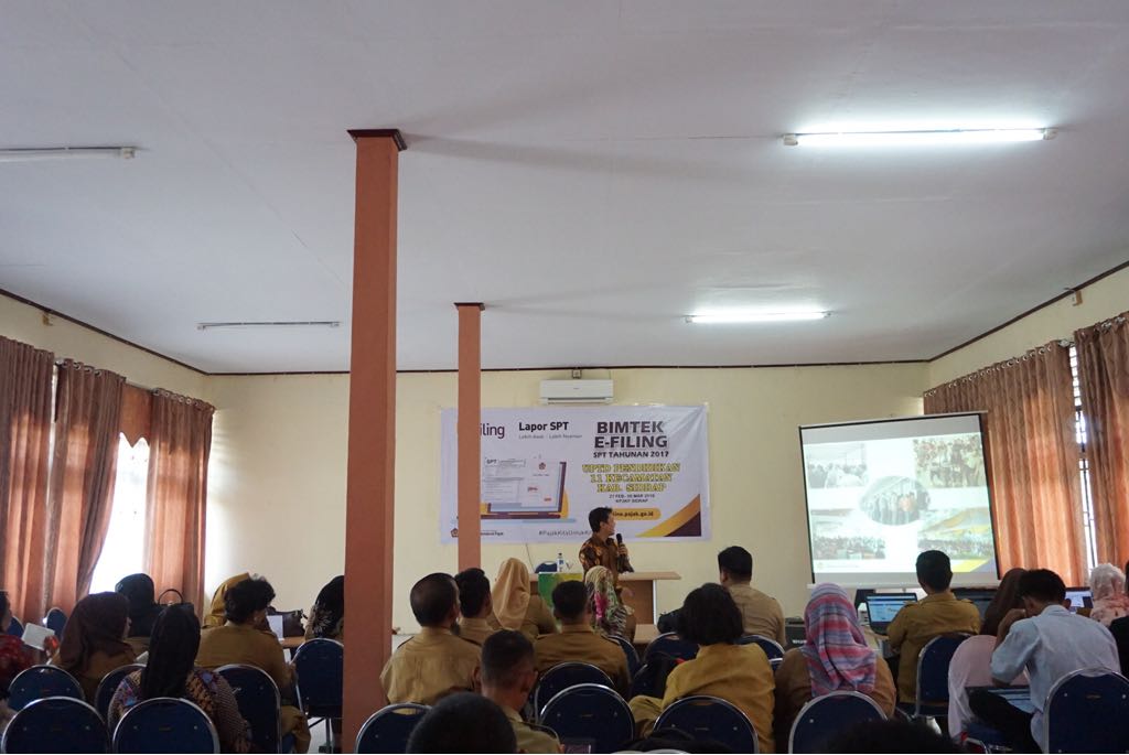 Penyampaian materi pada sesi kedua