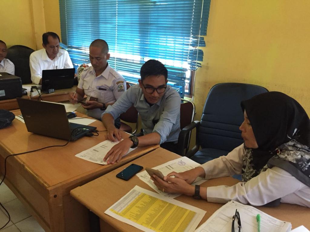 Tim Penyuluhan KP2KP Aceh Singkil memberikan penjelasan