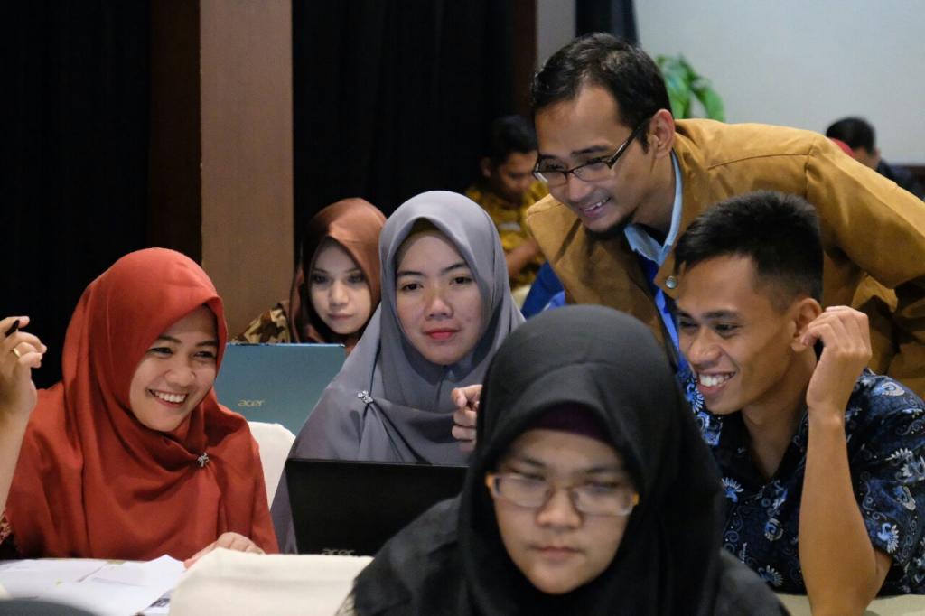 Antusiasme peserta membuat pemateri bersemangat dalam megisi kegiatan